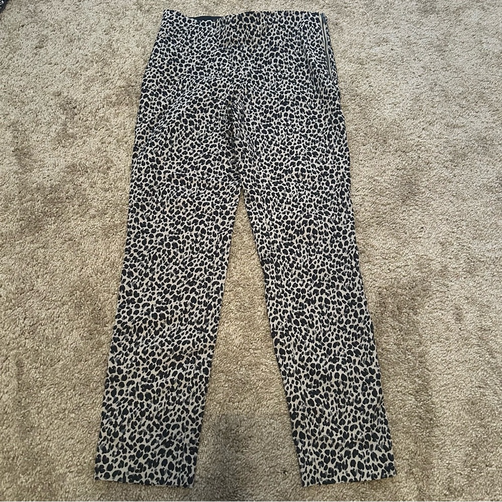 A new day cheetah cropped skinny leg dress pants for women size 2